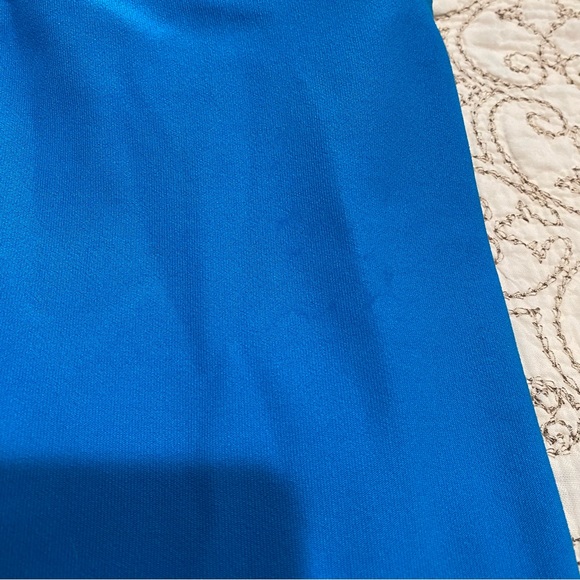 Nike Dri-Fit Women’s Workout Tank Top - Picture 4 of 9